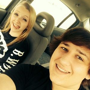 Meet your Posher, Dani