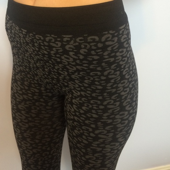 Leopard print - Picture 2 of 2