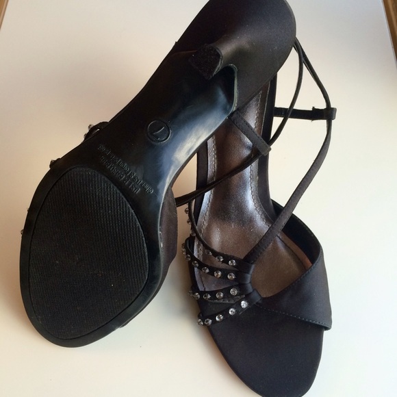 Black strappy high heels with crystal accents - Picture 3 of 4