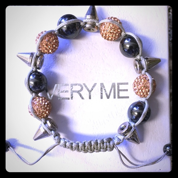 Beautiful Swarovski crystal & bead/spike bracelet