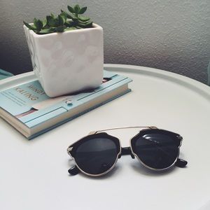 Silver bar sunglasses