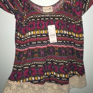 Pacsun Tribal off-the-shoulder shirt💕 (MEDIUM)