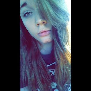 Meet your Posher, Brittany