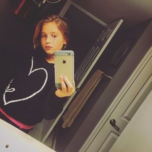 Meet your Posher, Olivia