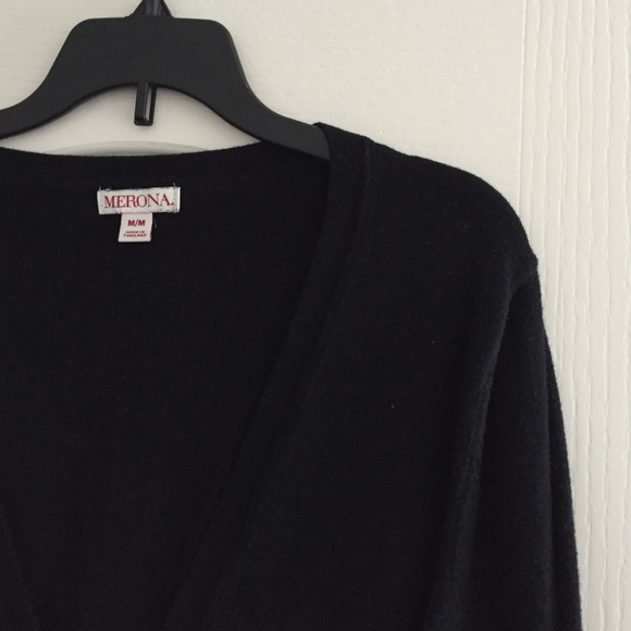 • Black Cardigan •