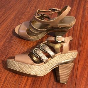 Platform shoes