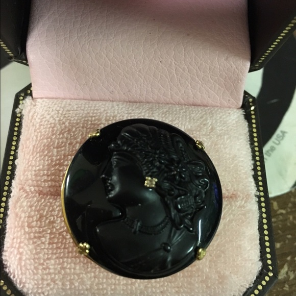 Juicy Couture Cameo ring size 7