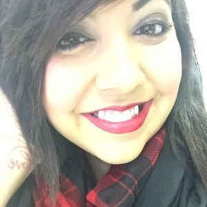 Meet your Posher, Jessica