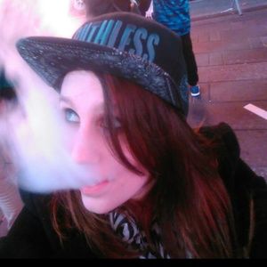 Meet your Posher, Caitlyn