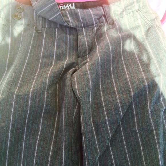 Capris - Picture 1 of 2