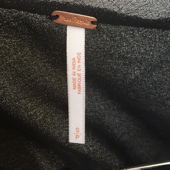 FREE PEOPLE TOP - Picture 2 of 3