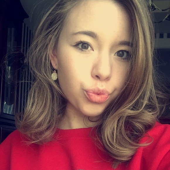 Meet your Posher, Elaiza - Picture 1 of 1