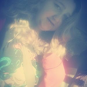 Meet your Posher, Andria