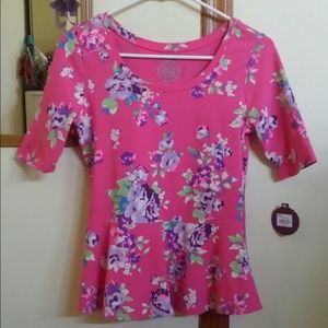 SO Pink & Floral Peplum 3/4 Sleeve Top