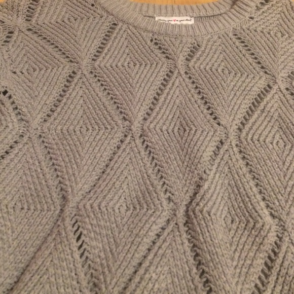 SALE!!❄️Perfect Pretty Gray Sweater❄️ - Picture 2 of 4