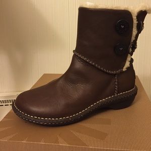 Uggs women sz 7