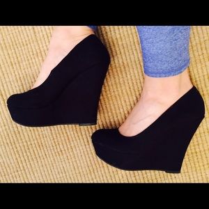 Mossimo Black Wedge Heels