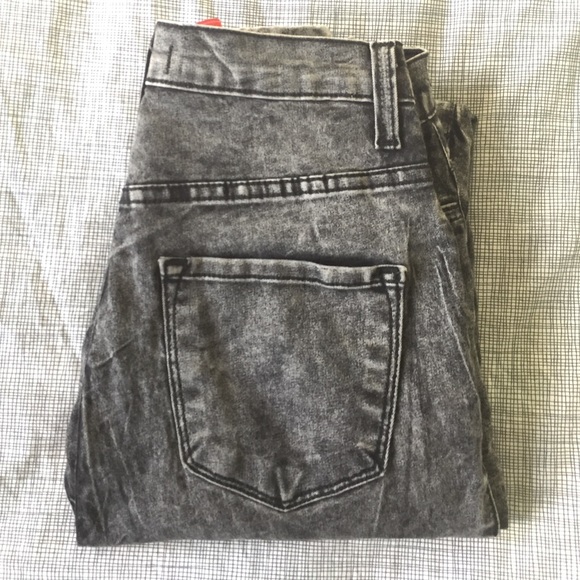 high waisted jeans