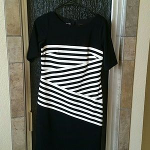 Anne Klein black and white dress
