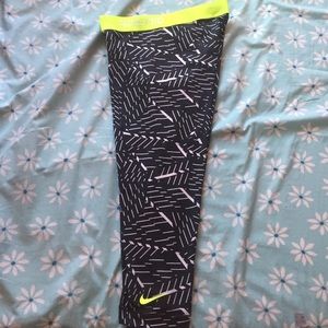 Nike Pro Training Capri Pants
