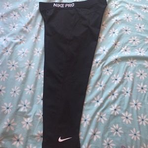 Nike Pro Training Capri Pants