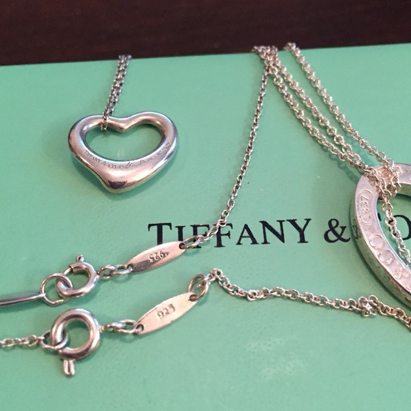 Real V. Fake Tiffany Jewelry (Top chain is real) - Picture 2 of 4