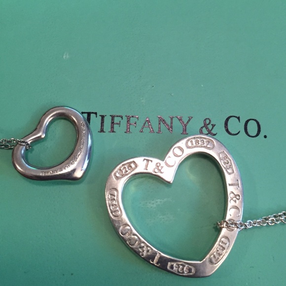 Real V. Fake Tiffany Jewelry (Top chain is real) - Picture 3 of 4