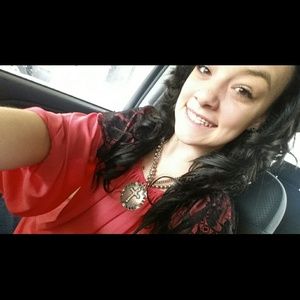 Meet your Posher, Haley