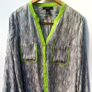 Classy & Sexy Top 💚