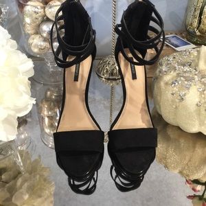 FOREVER 21 | black suede heels