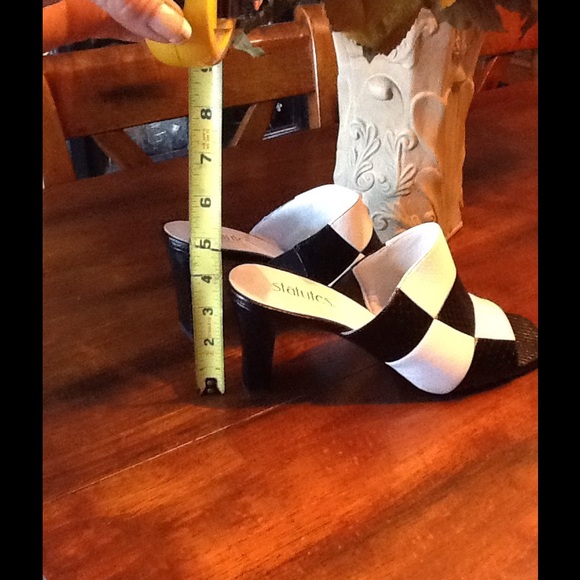 GORGEOUS!!! - Picture 3 of 3