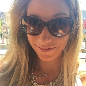 Meet your Posher, Stacie