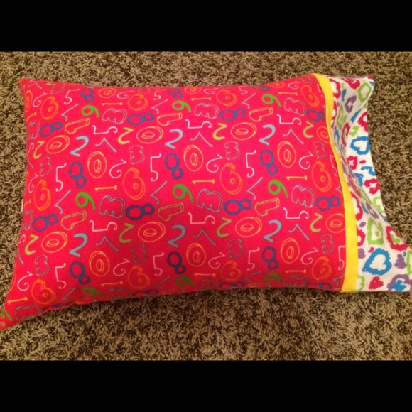 Handmade baby/toddler rag quilt and pillow set - Picture 2 of 4