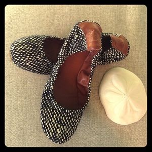 Black and white flats