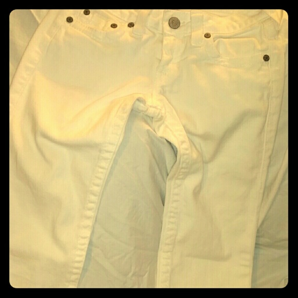 White True Religion jeans sz 26