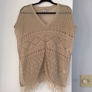 Pull over fringe bottom sweater poncho