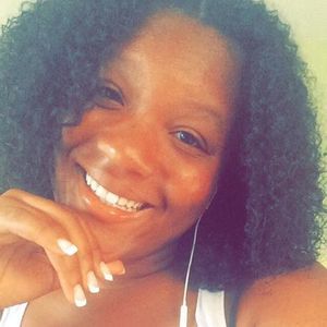 Meet your Posher, Cynthia