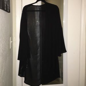 Long black kimono with 3/4 length sleeves