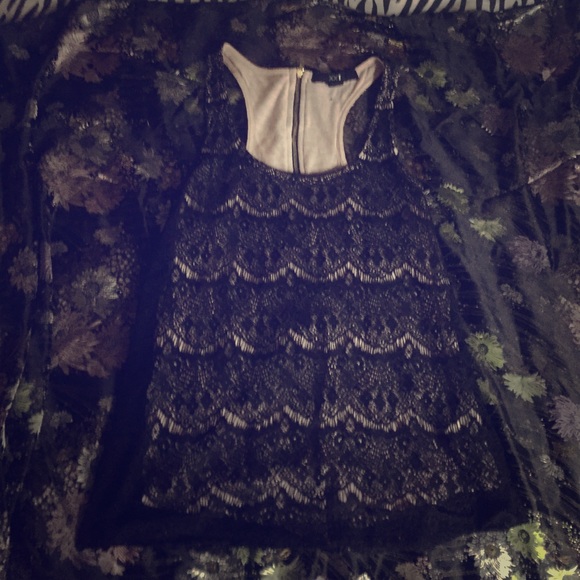 Black and baby pink lace tank