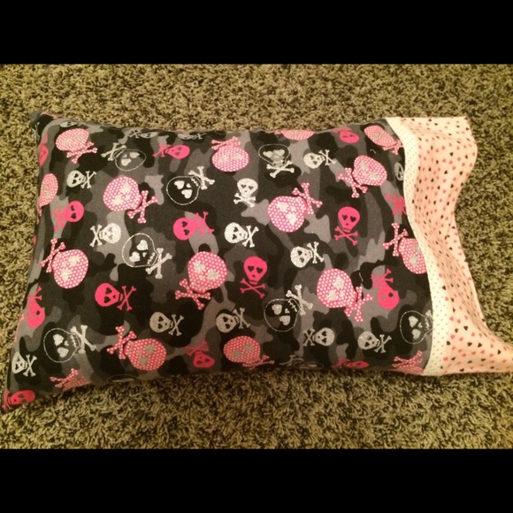 Handmade baby/toddler rag quilt and pillow set - Picture 2 of 4