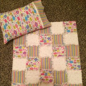 Handmade baby/toddler rag quilt and pillow set