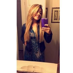 Meet your Posher, Beatriz