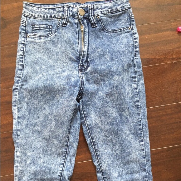 High waist Acid washed jeans