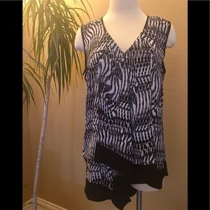 Sioni Draped front top w/"V" tail in back