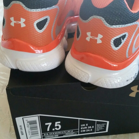 Under Armour Micro G Pulse Limited Edition Shoes - Picture 4 of 4