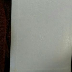 Meet your Posher, Bayo