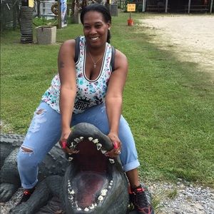 Meet your Posher, Toi