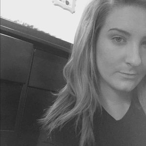 Meet your Posher, Liz