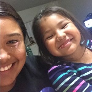 Meet your Posher, Clarissa