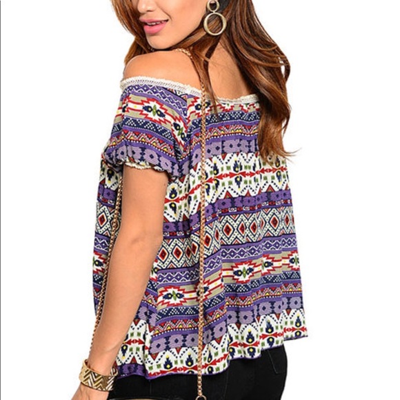 Sweet Claire - Tribal on/off-shoulder top - Picture 5 of 7